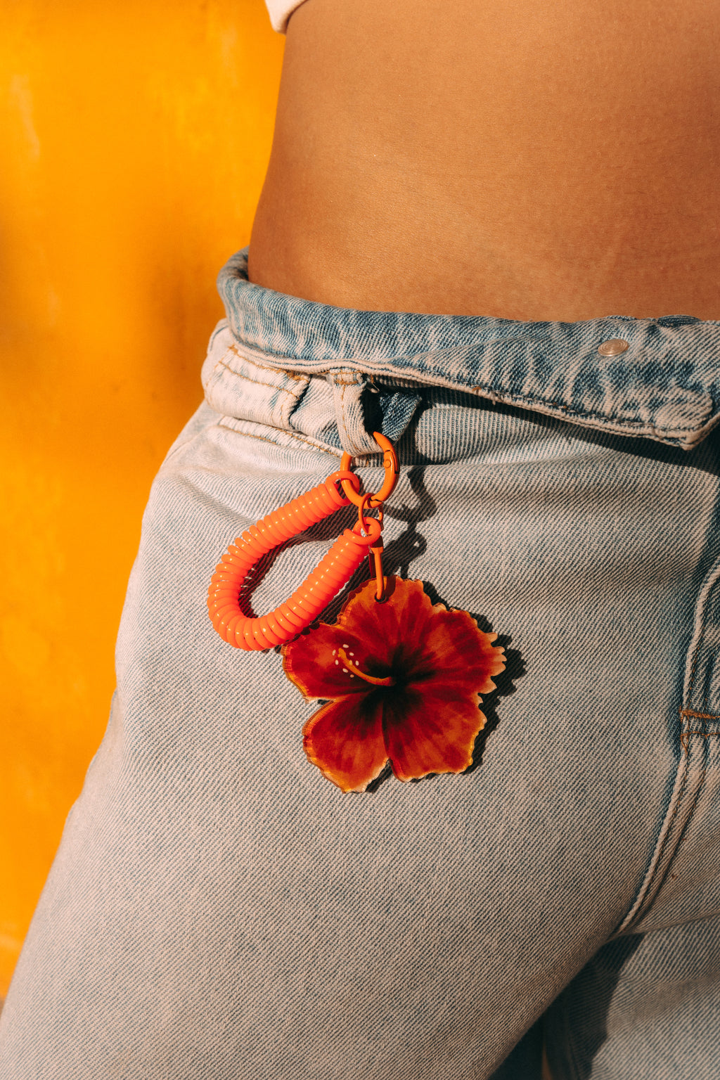 Chaveiro Hibisco: Sob encomenda – envio a partir de 20/03